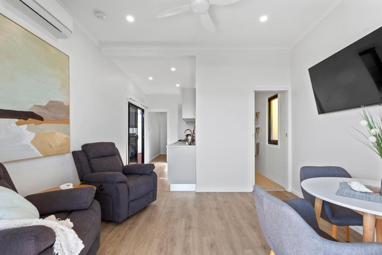 Port Lincoln Beachfront Apartments Bagian luar foto